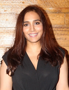 Zoya Hussain